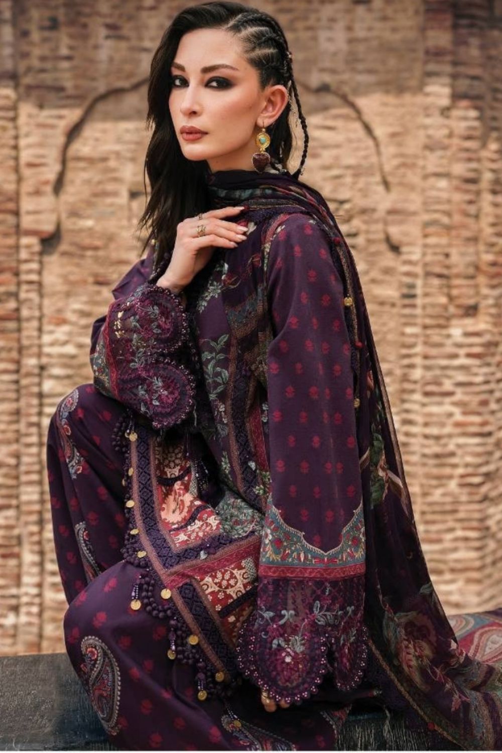 Maria B 3 Piece Unstitched Embroidered Cambric Suit MPT-3102-B