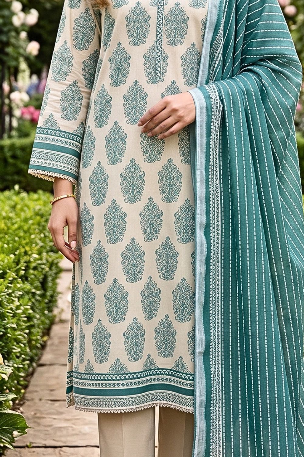 Mushtaq 3Pcs Unstitched Printed Lawn Suit Aiman Collection Desgin - 4