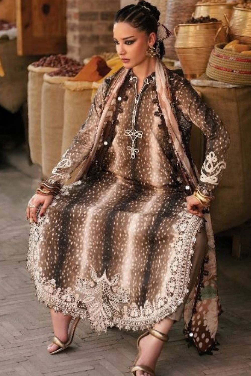 Maria B 3 Piece Unstitched Embroidered Linen Suit MPT-3105-B
