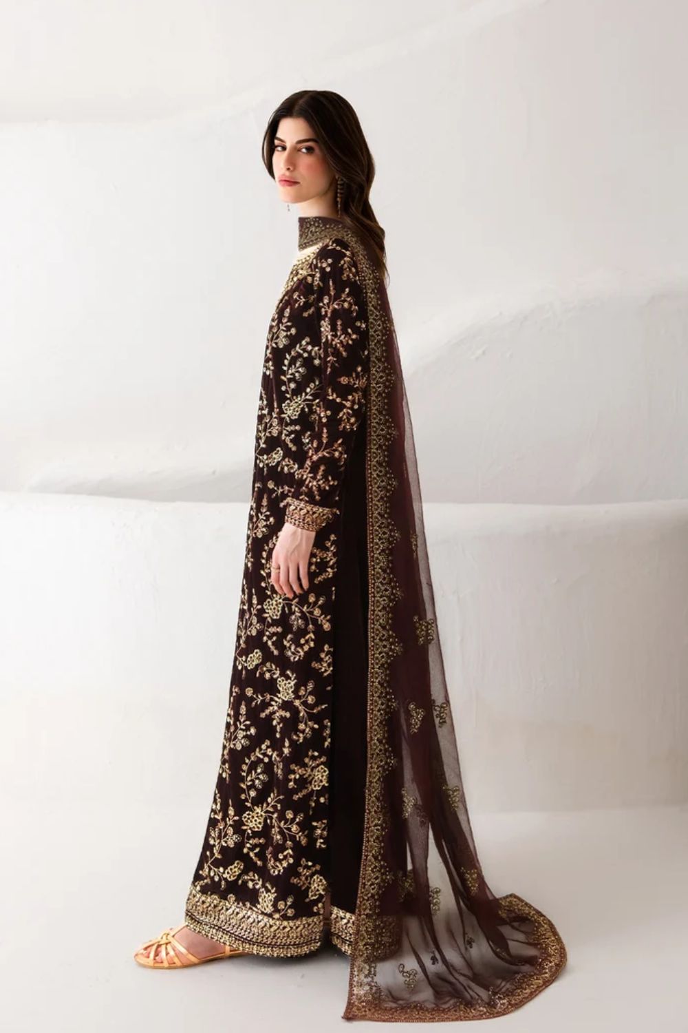 Emaan Adeel The Velvet Affair 3 Piece Unstitched Embroidered Velvet Suit ADELINE