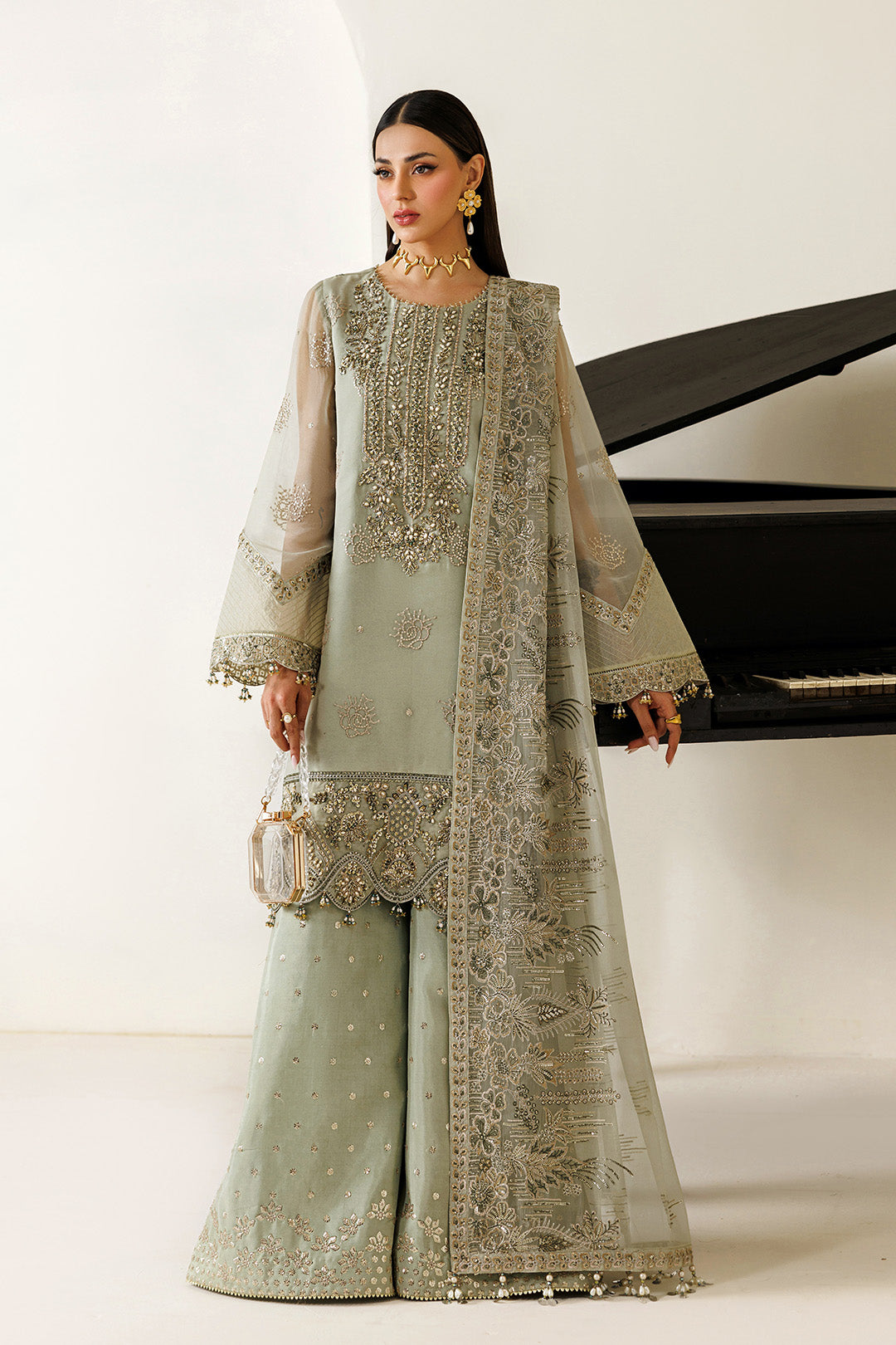 Alizeh Aymal Vol 4 3 Piece Unstitched Embroidered Chiffon Suit AF-BHM-4072-Javi