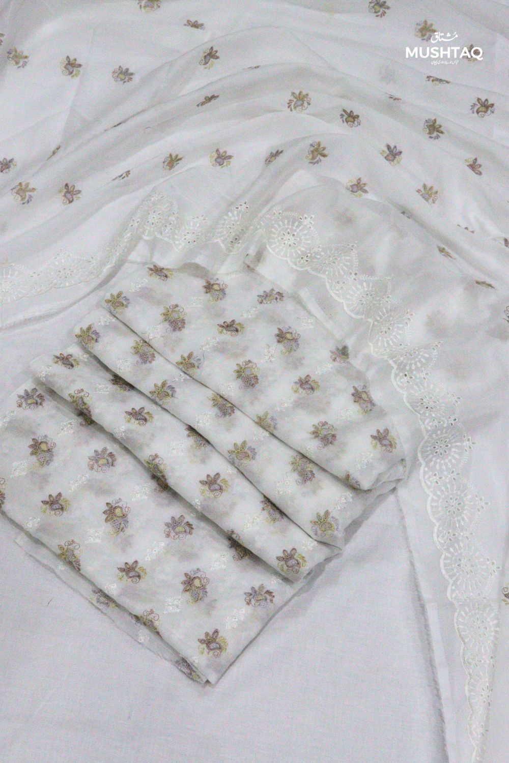 3Pcs Embrodiered Lawn Desgin - 10