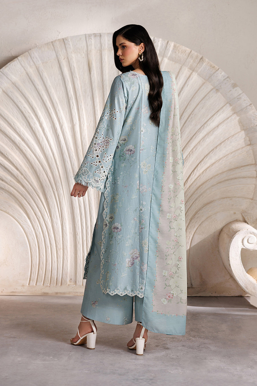 Iznik 3 Pc Unstitched Embroidered Lawn Suit IBE-10