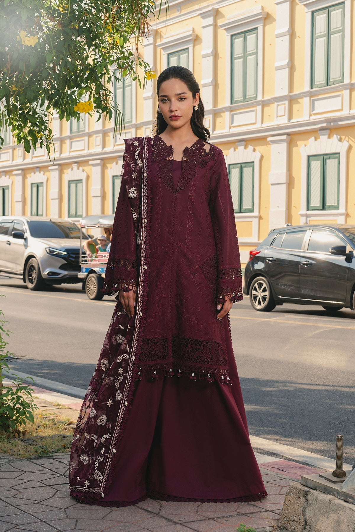 Afrozeh 3 Pc Unstitched Embroidered Lawn Suit Haya