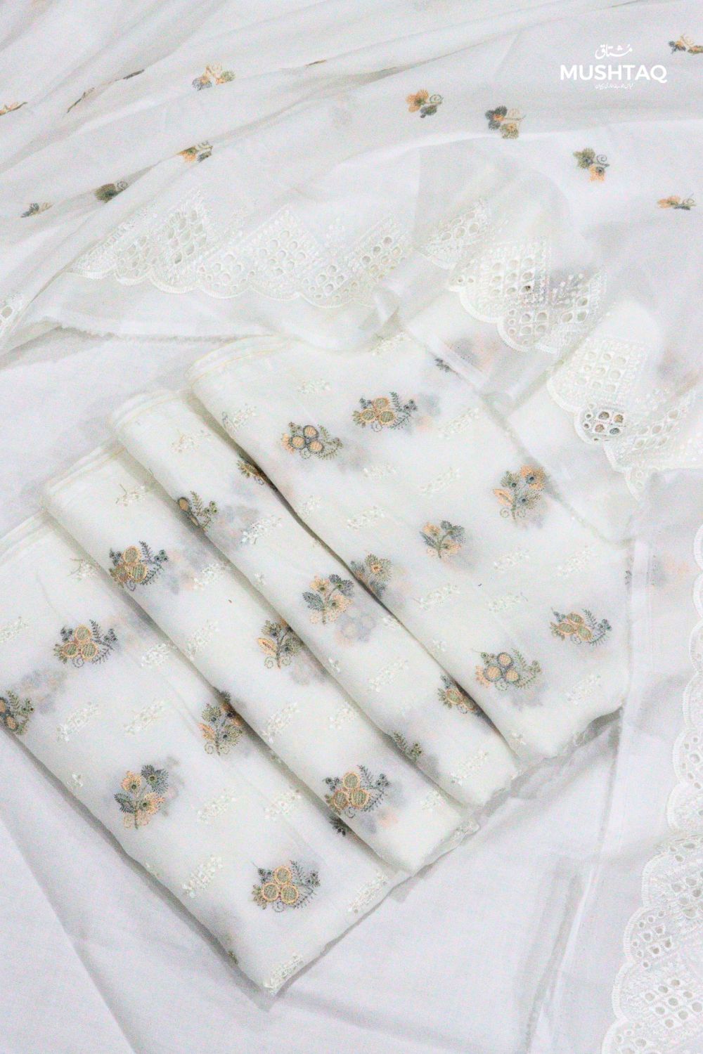 3Pcs Embrodiered Lawn Desgin - 8