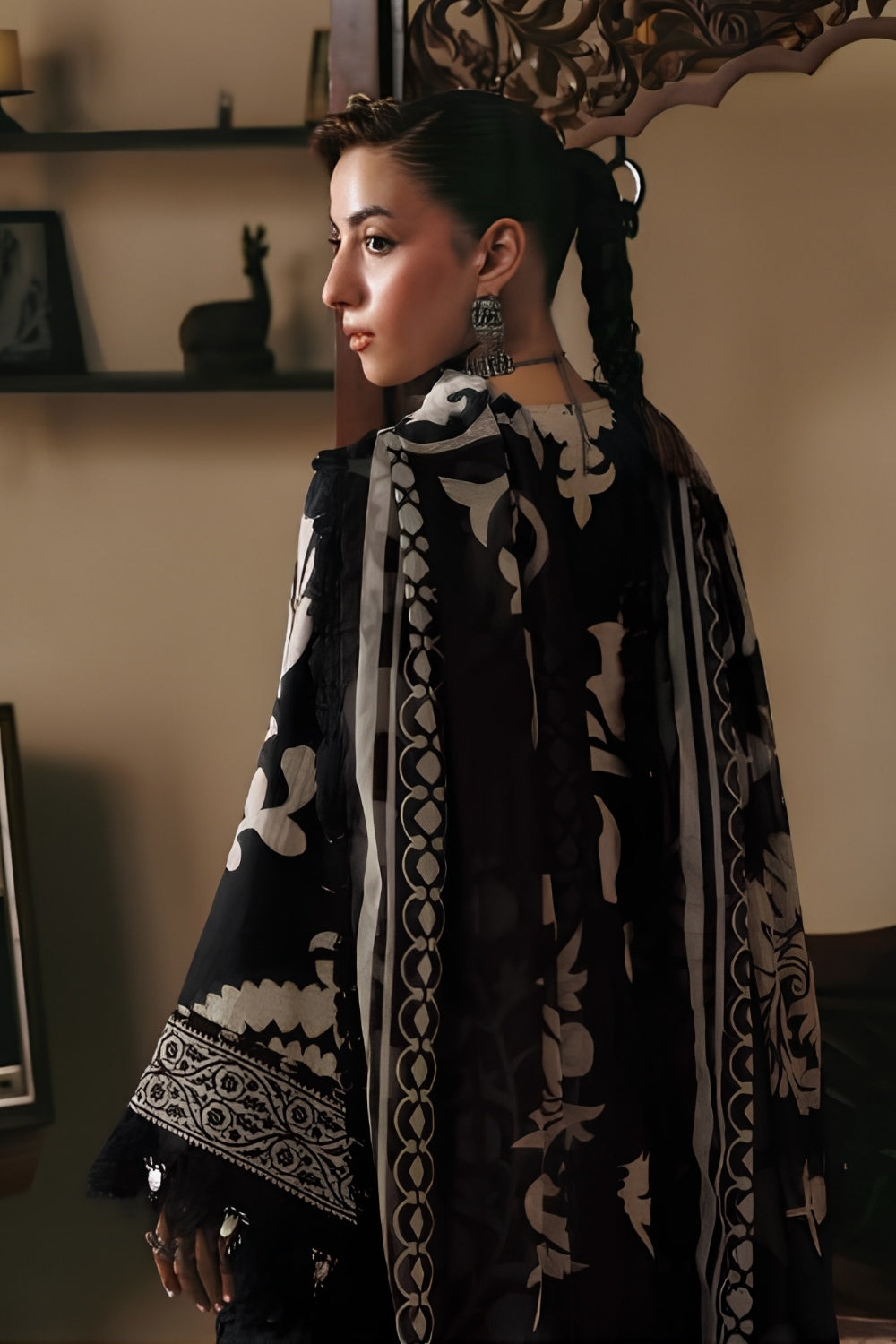 Maria B 3 Piece Unstitched Printed Suit MB-CUSV15-04B