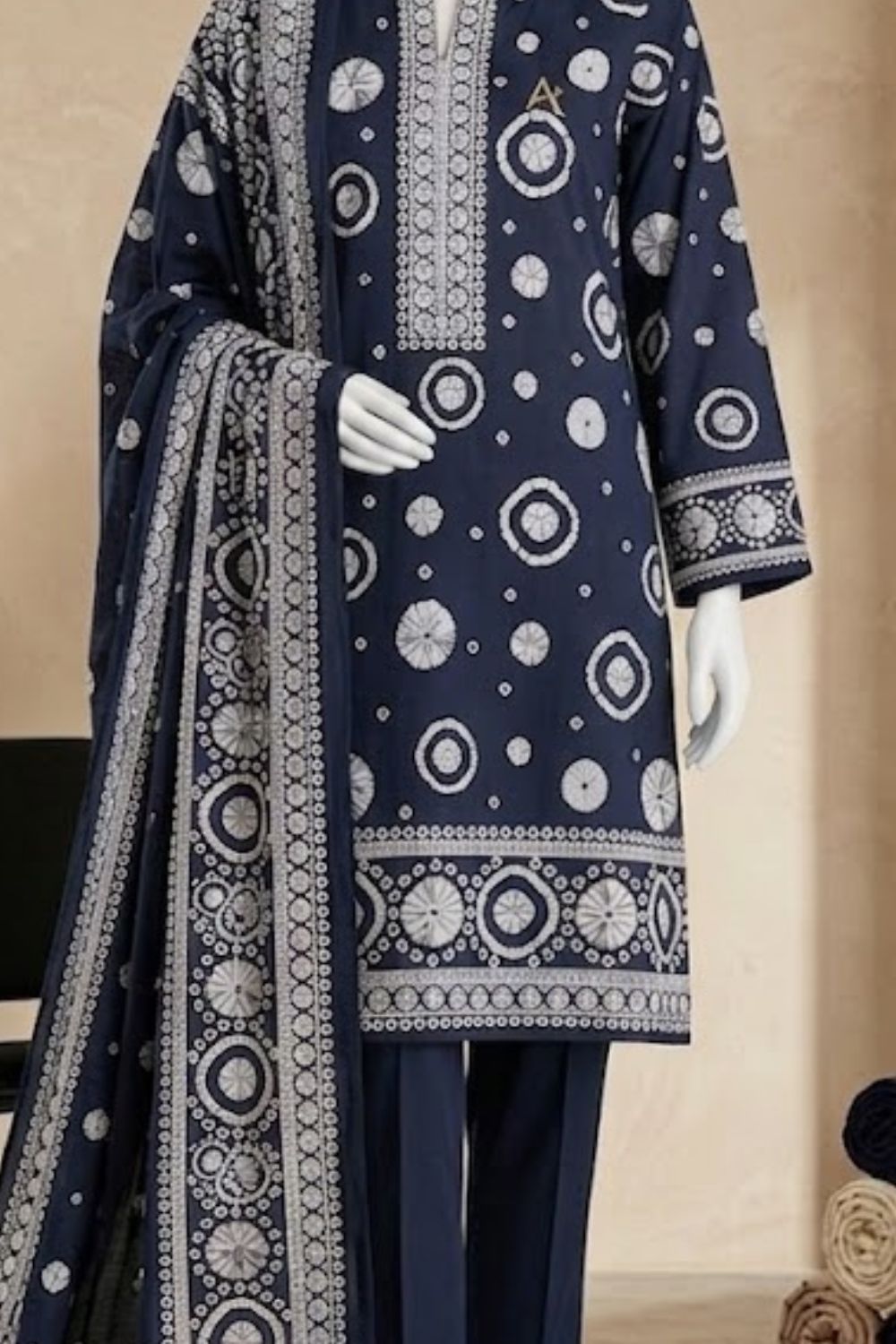 Mushtaq 3Pcs Unstitched Printed Lawn Daneen Collection Desgin - 3