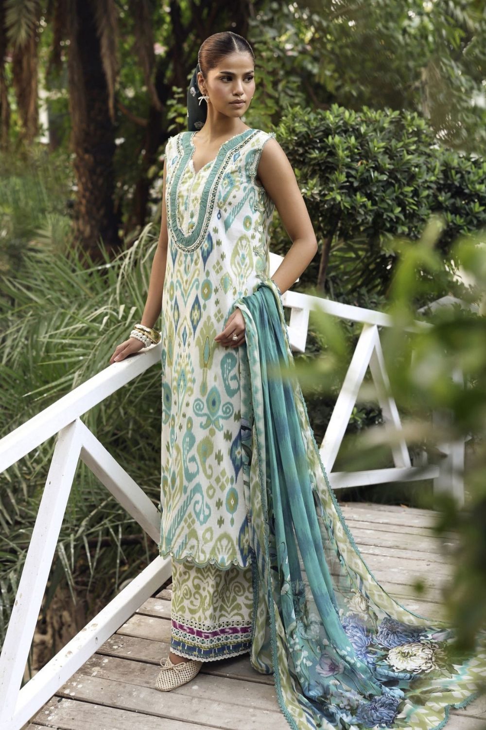 Elaf Premium 3Pc Unstitched Belladore Printed Chiffon Suit EPA-2B JUNE