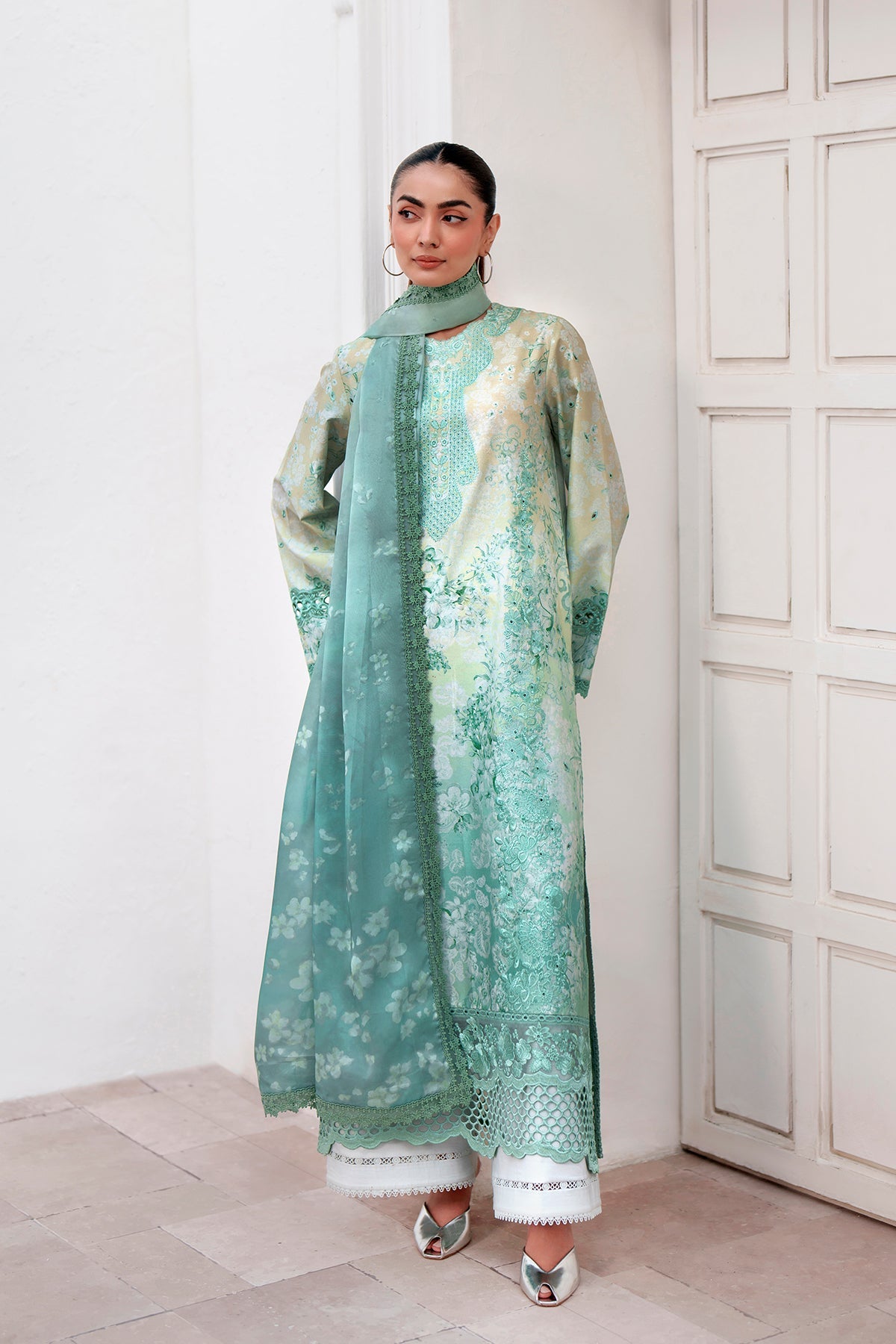 Afrozeh Festive Lawn Womenswear Unstitched Embroidered Luxury Lawn 3 Piece SuitA AURYN