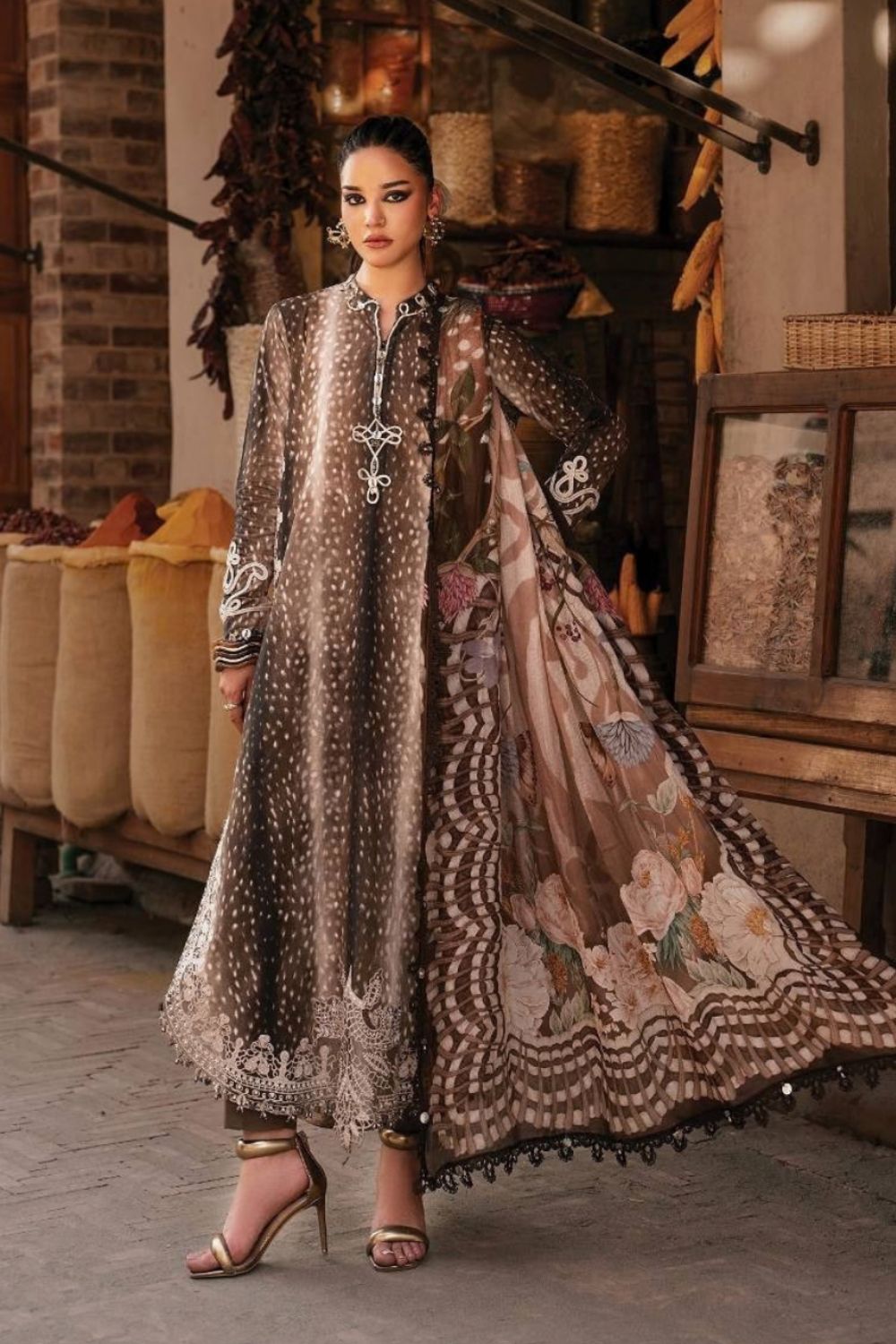 Maria B 3 Piece Unstitched Embroidered Linen Suit MPT-3105-B