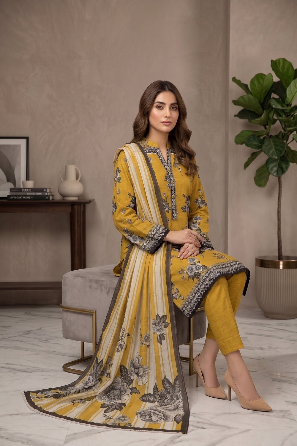 Mushtaq 3Pcs Unstitched Printed Viscouse Linen Suit with chiffon duppata Noor-e-Aroos Collection Desgin - 4