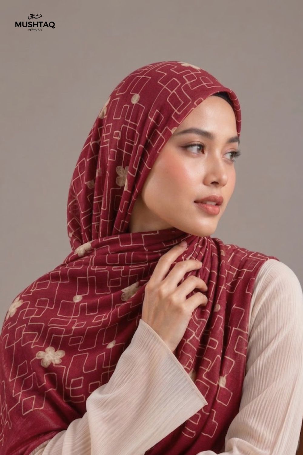 Embroidered Lawn Fabric stallers Desgin - 5