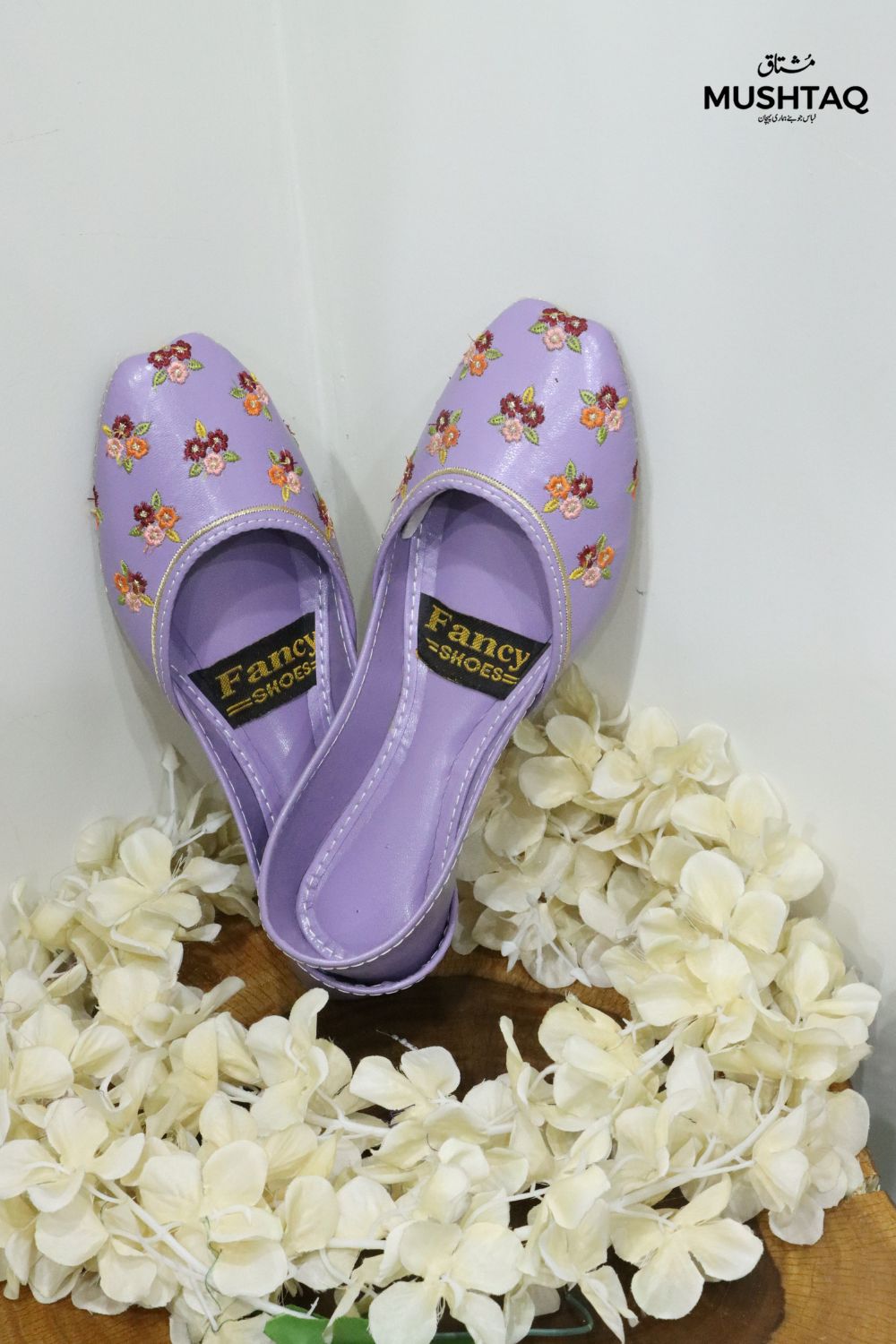 Embroided khussas collection Desgin - 2