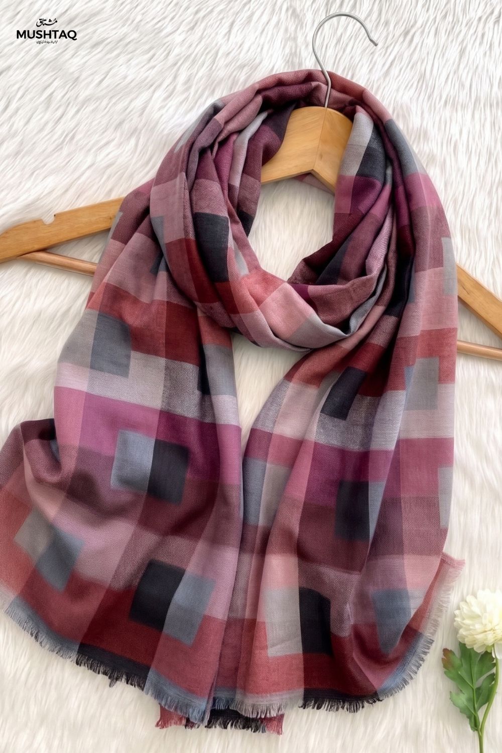Winter Pashmina Stuff stallers Desgin - 1