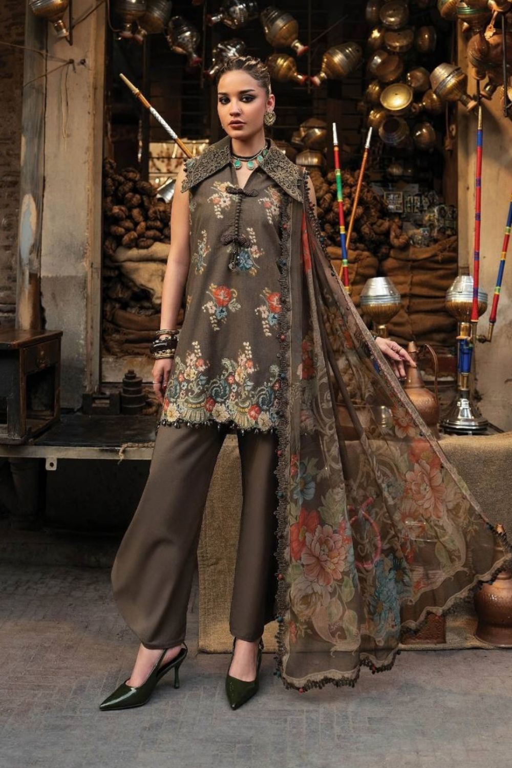 Maria B 3 Piece Unstitched Embroidered Cambric Suit MPT-3103-B