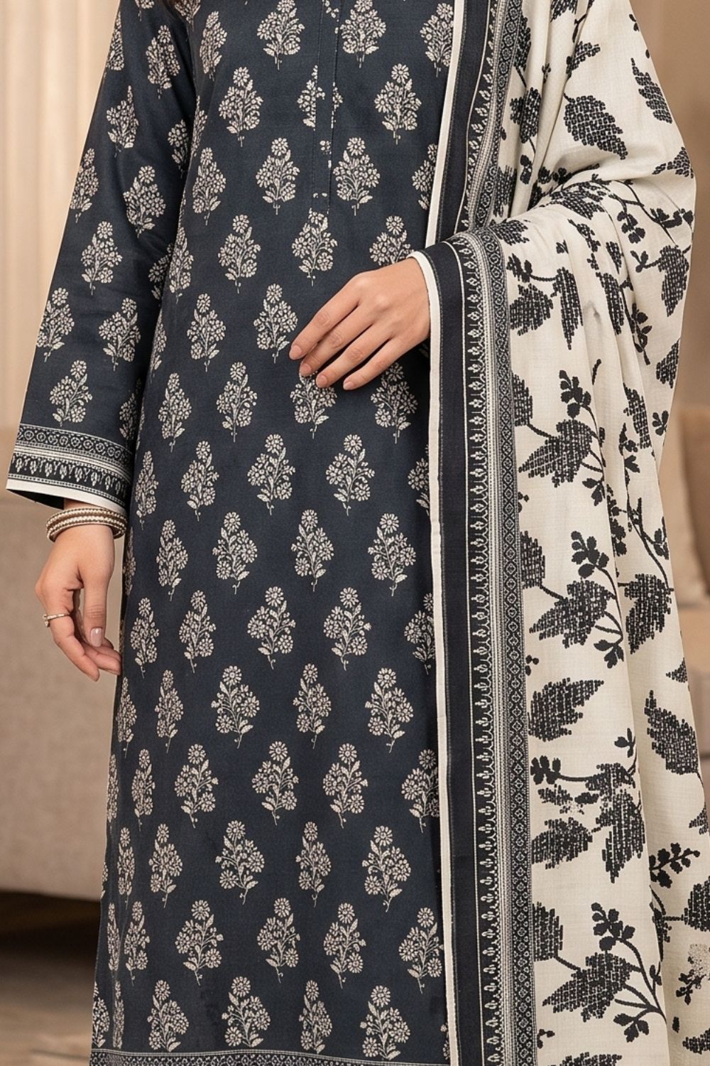Mushtaq 3Pcs Unstitched Printed Khaddar Dilara Collection Desgin - 7