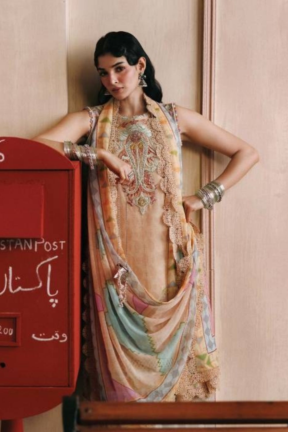 Maria B 3 Piece Unstitched Printed Suit MB-CUSV15-01B