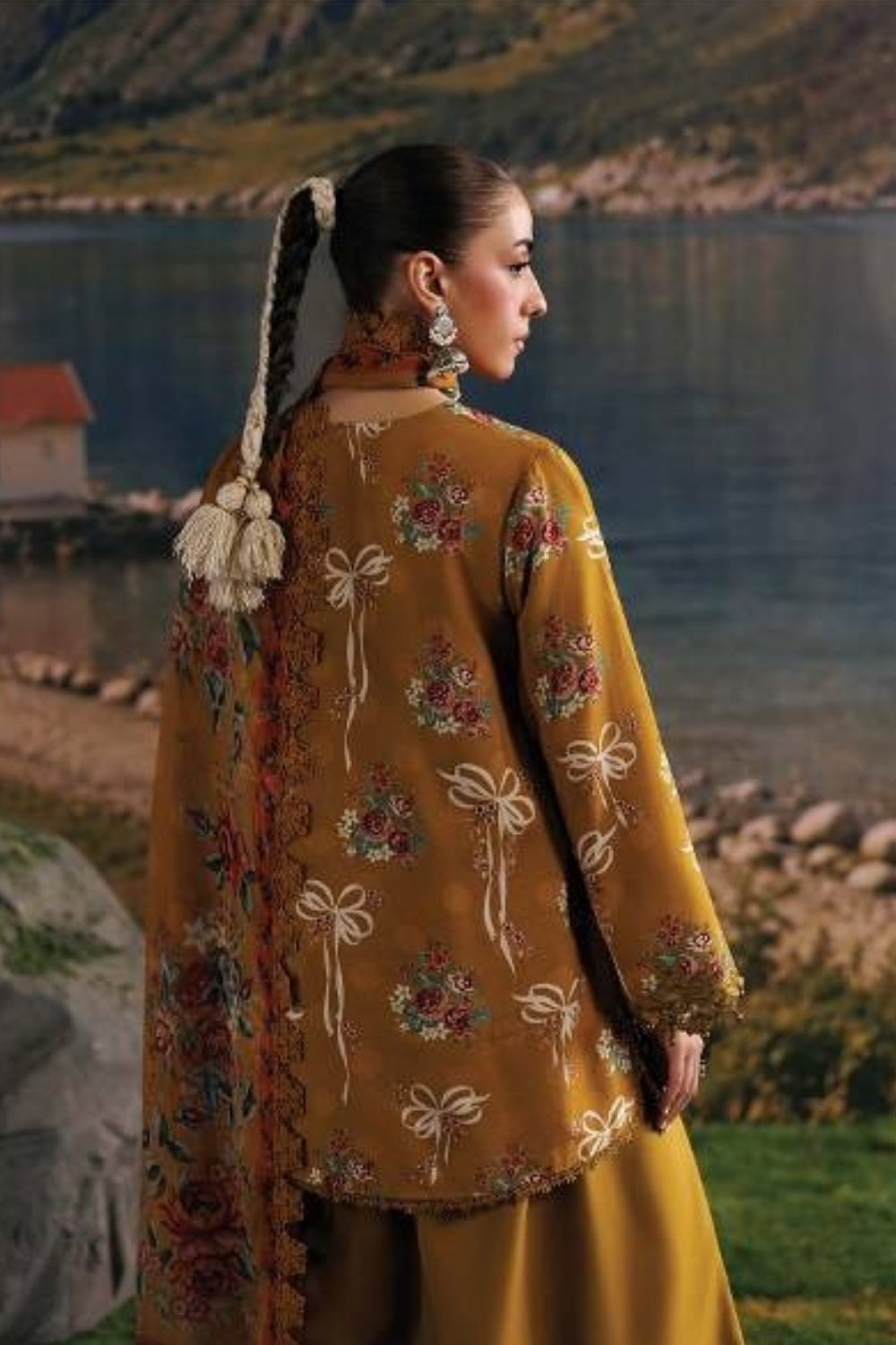 Maria B 3 Piece Unstitched Printed Suit MB-CUSV15-08A