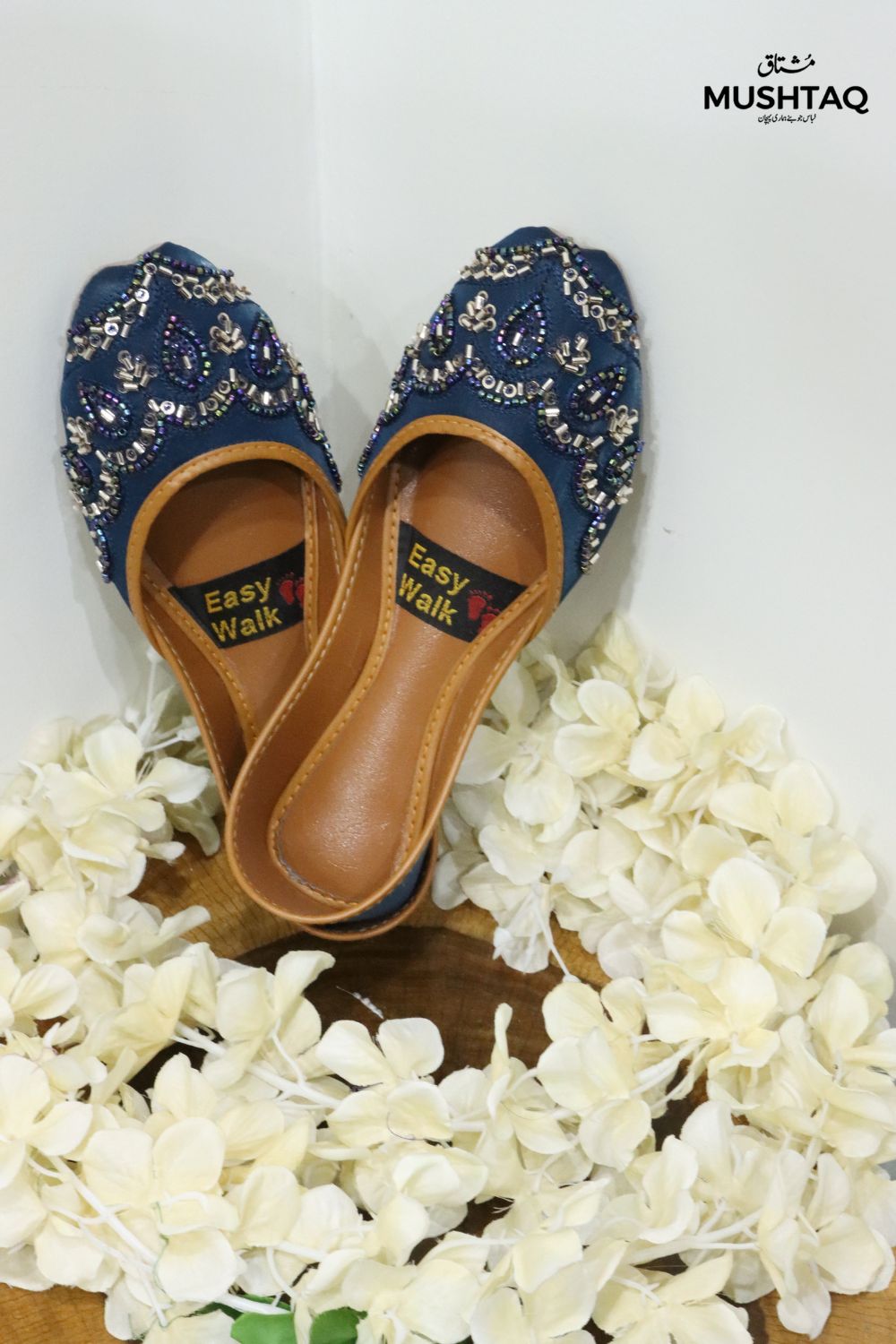 Embroided khussas collection Desgin - 1