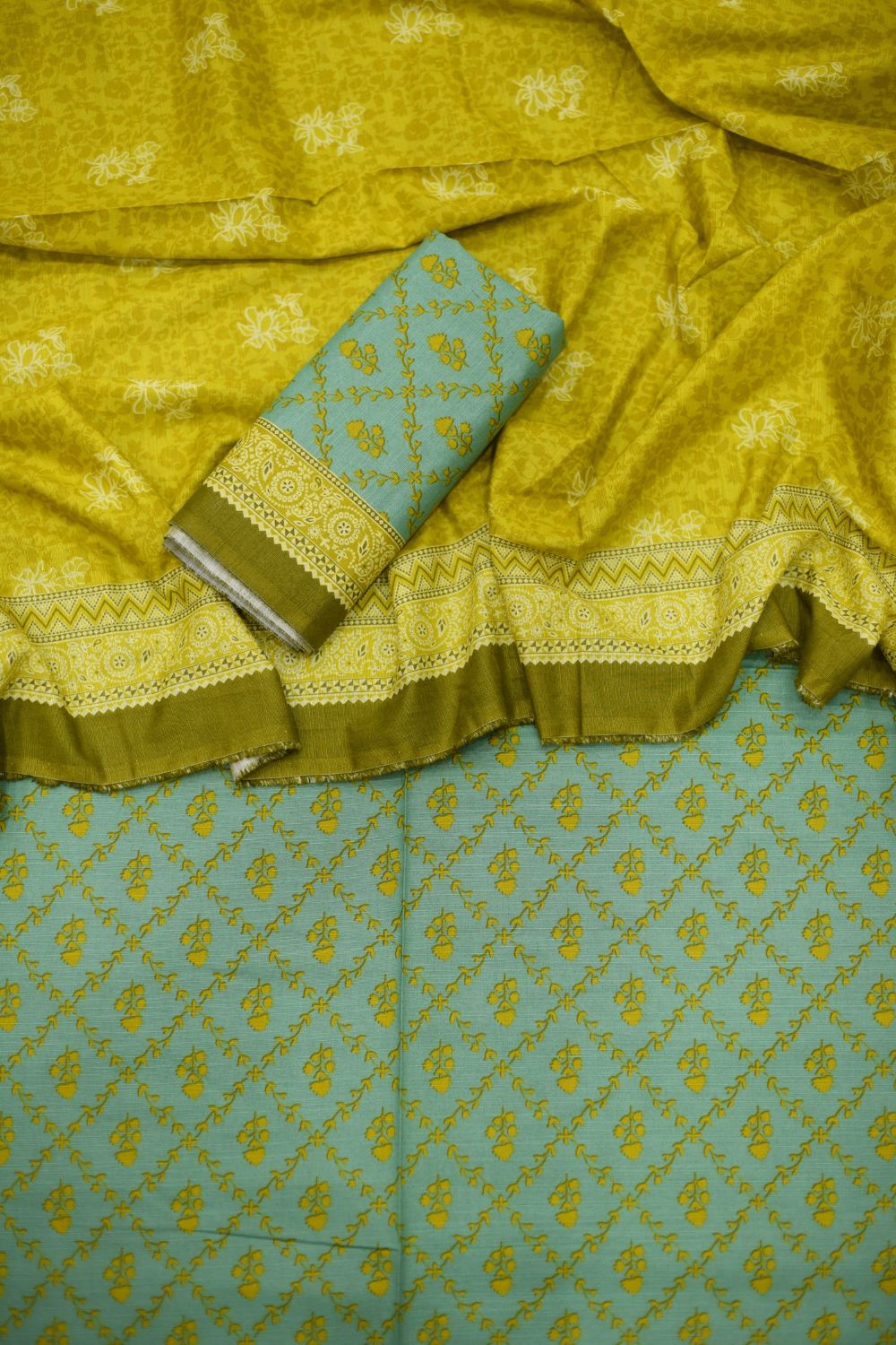 3Pcs Printed Khaddar Desgin -17