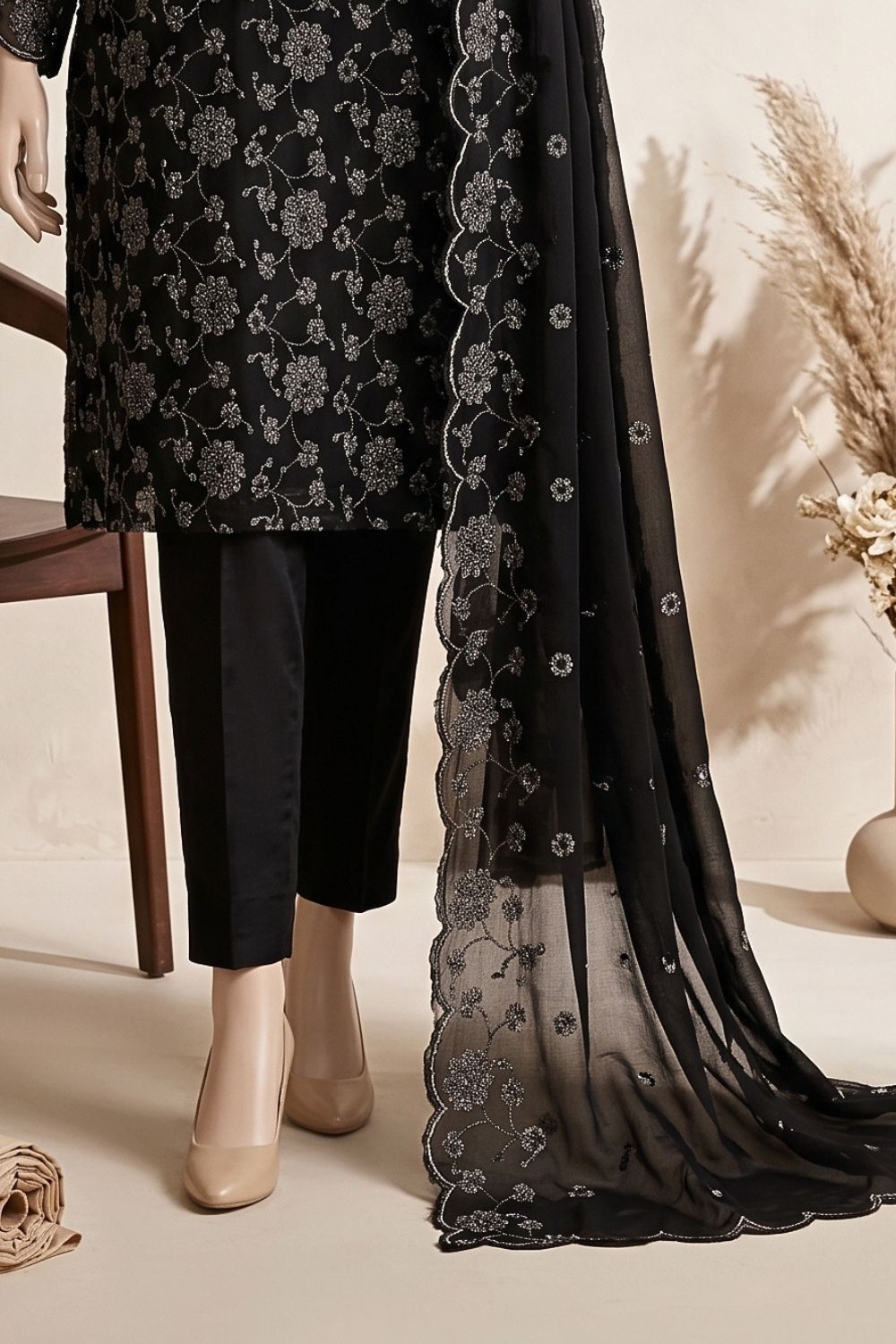 3Pcs Unstitched Embroidered Chiffon Zarmeen Collection Desgin - 02
