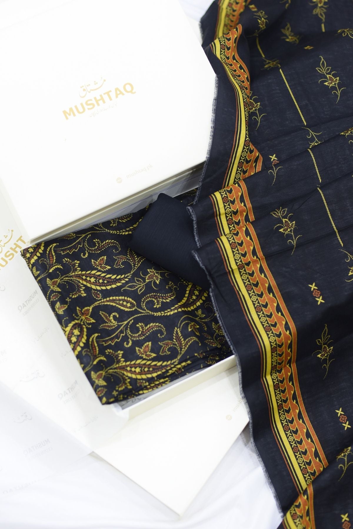 3Pcs Printed Khaddar Degsin - 104