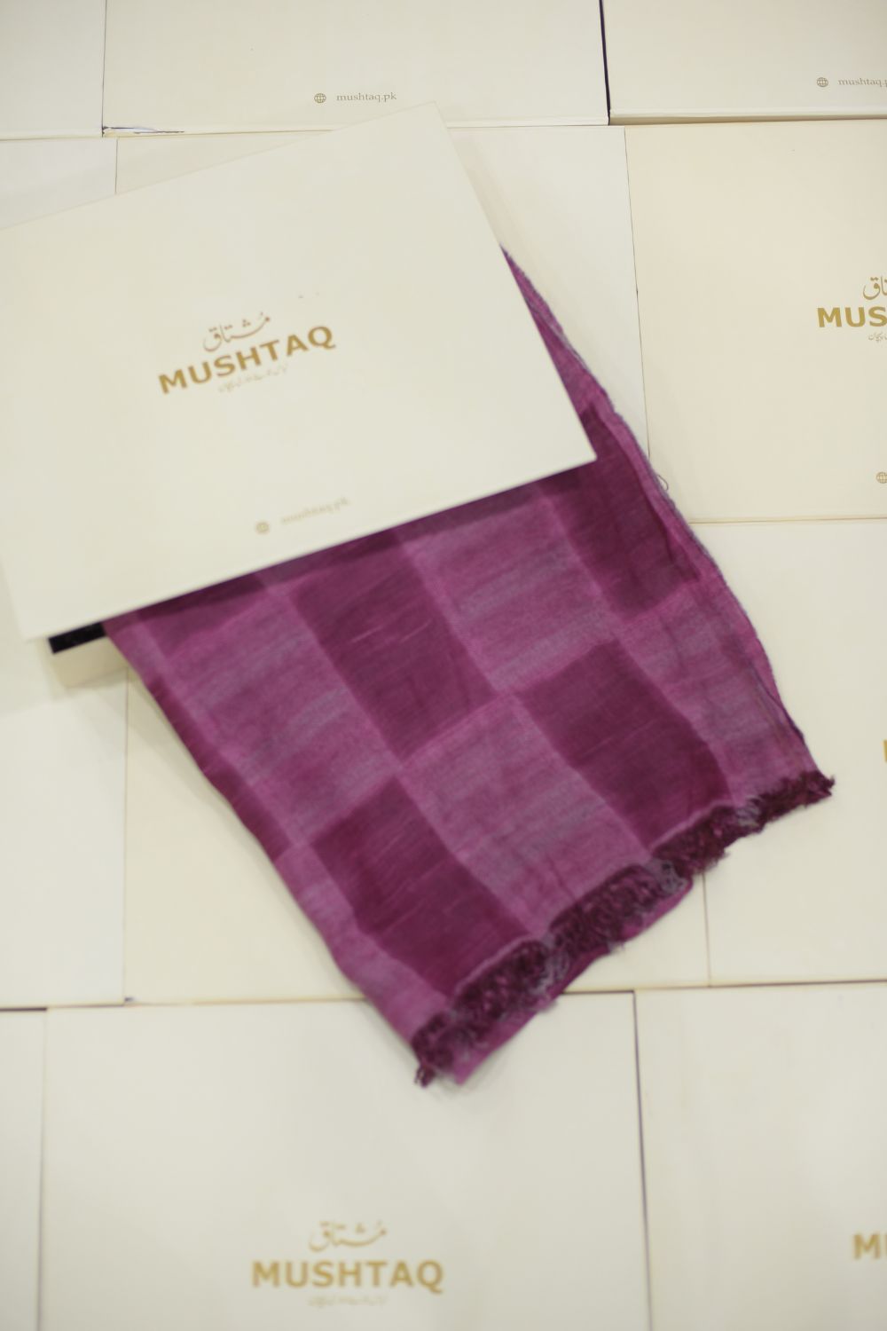 Wool stallers Desgin - 25