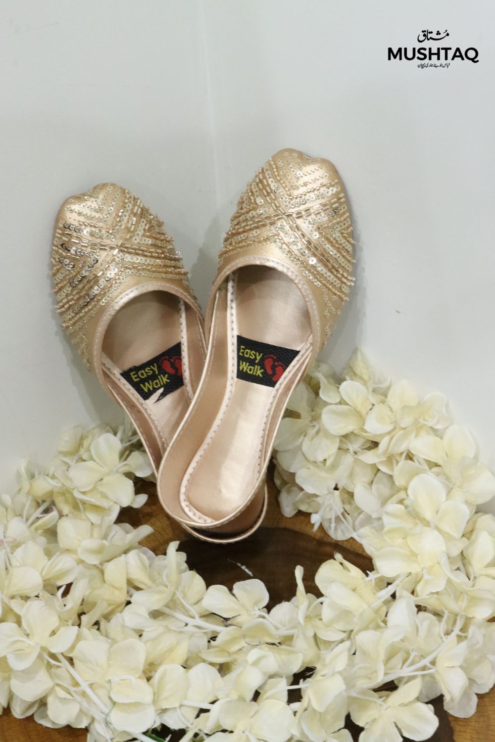 Embroided khussas collection Desgin - 4