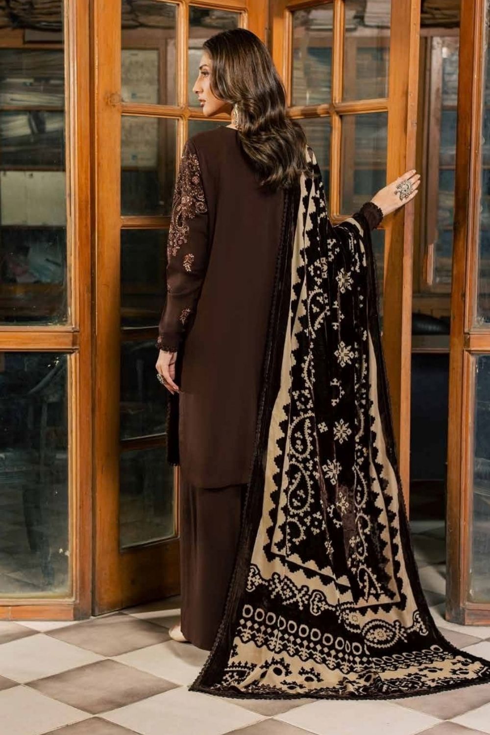 Nureh 3Pcs Luxury Embroidered Unstitched Suit NE-285
