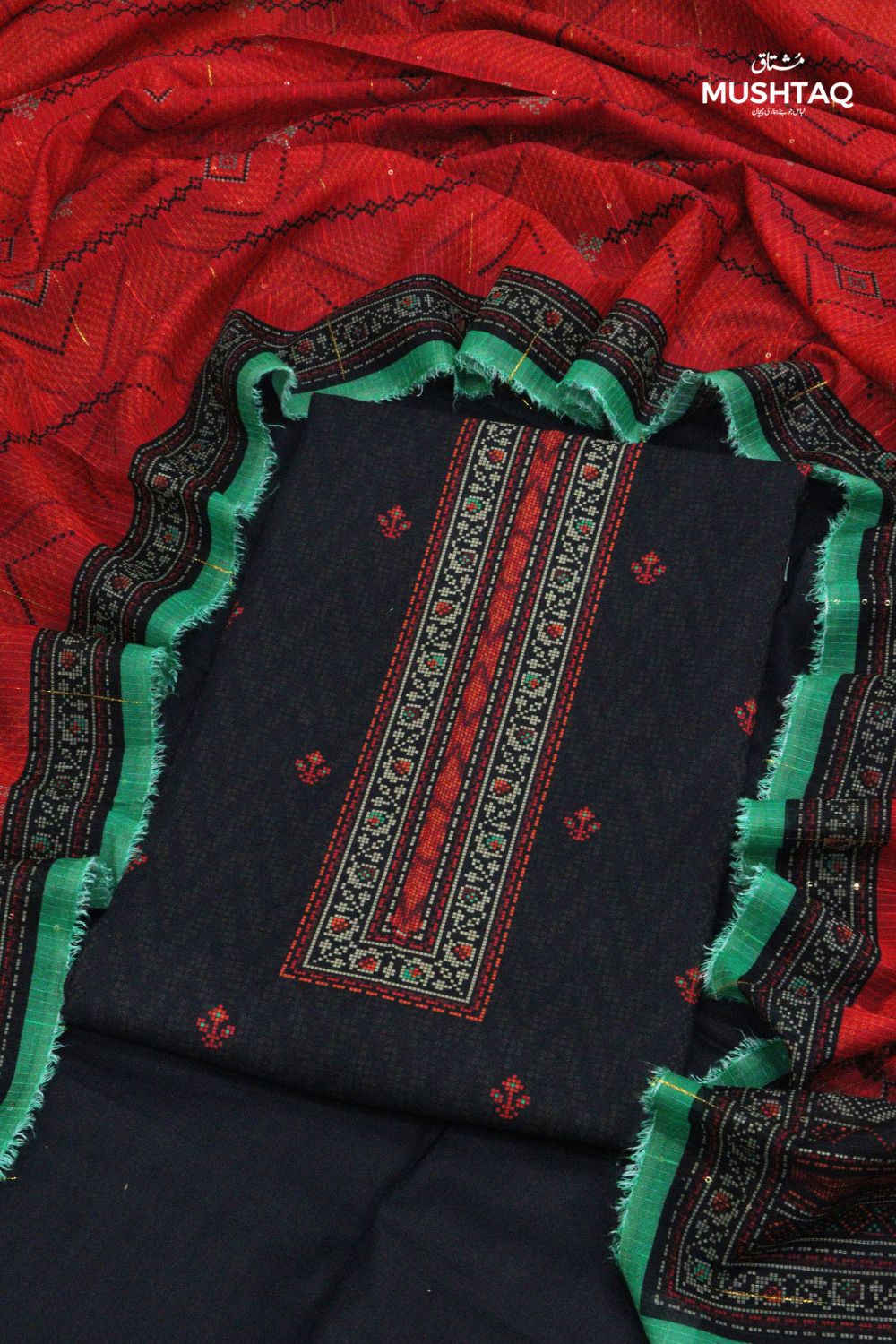 3Pcs Printed Lawn Suit & Doriya Dupatta Desgin - 12