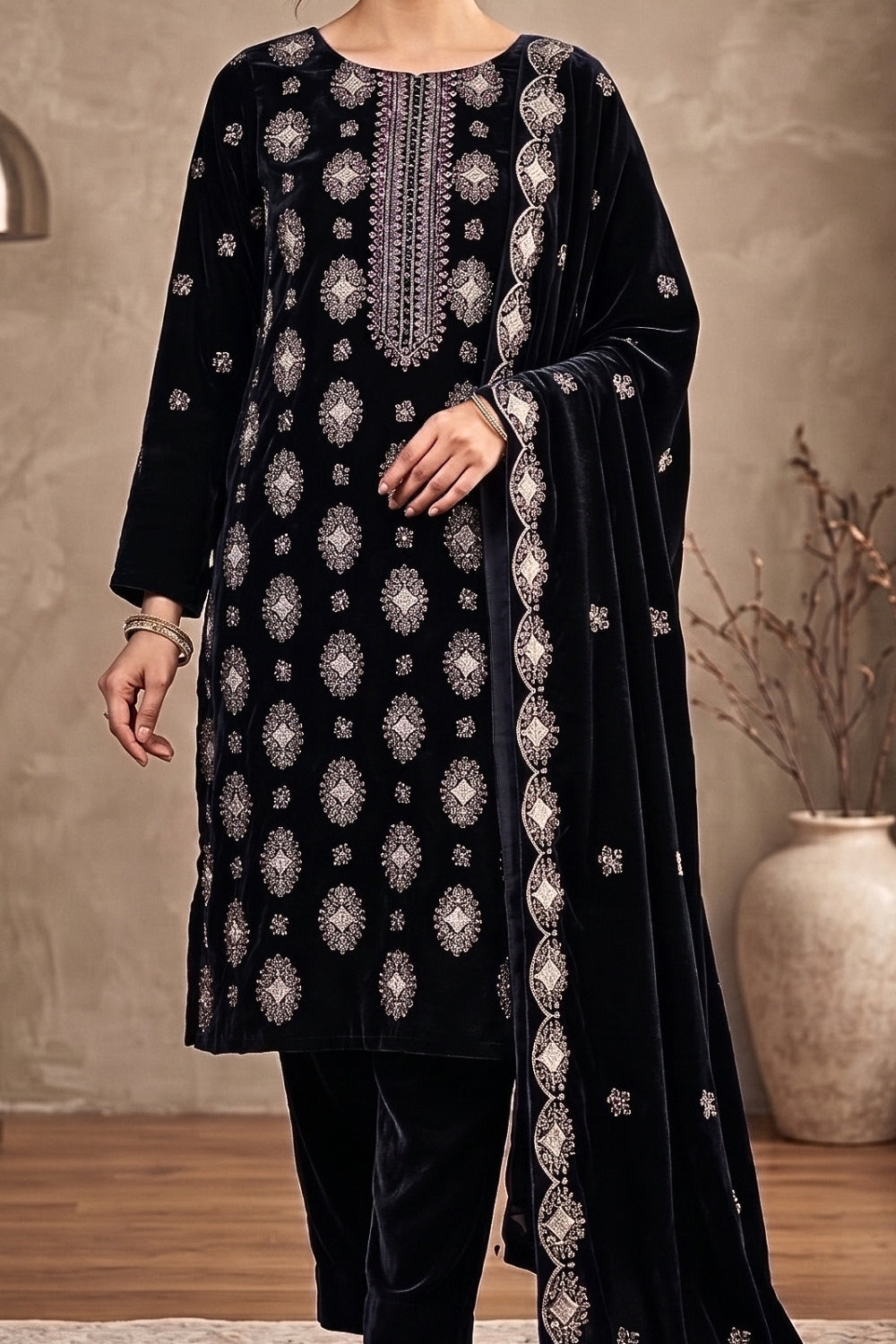 Mushtaq 3Pcs Unstitched Velvet Plain suit Desgin - 3