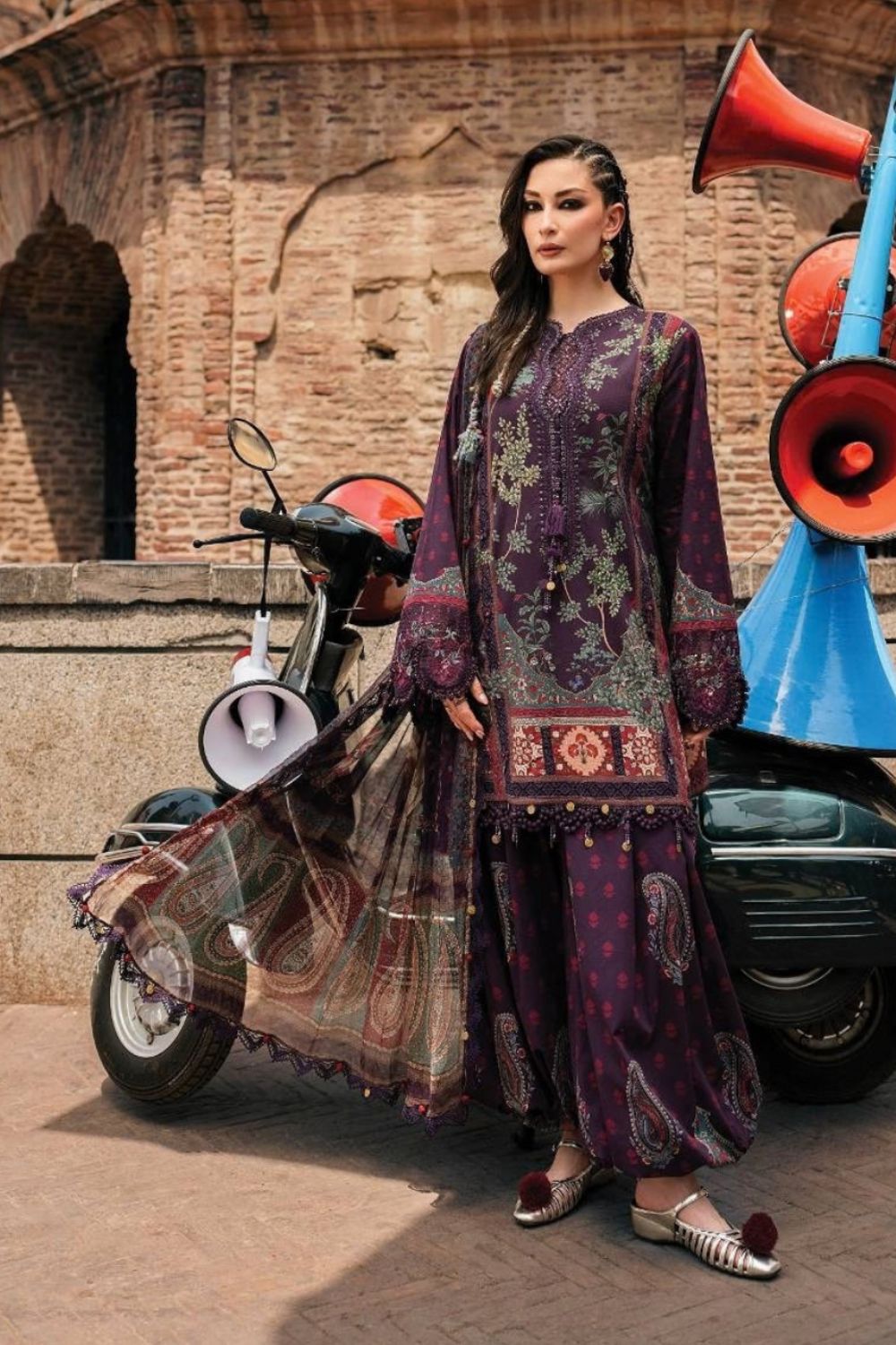 Maria B 3 Piece Unstitched Embroidered Cambric Suit MPT-3102-B