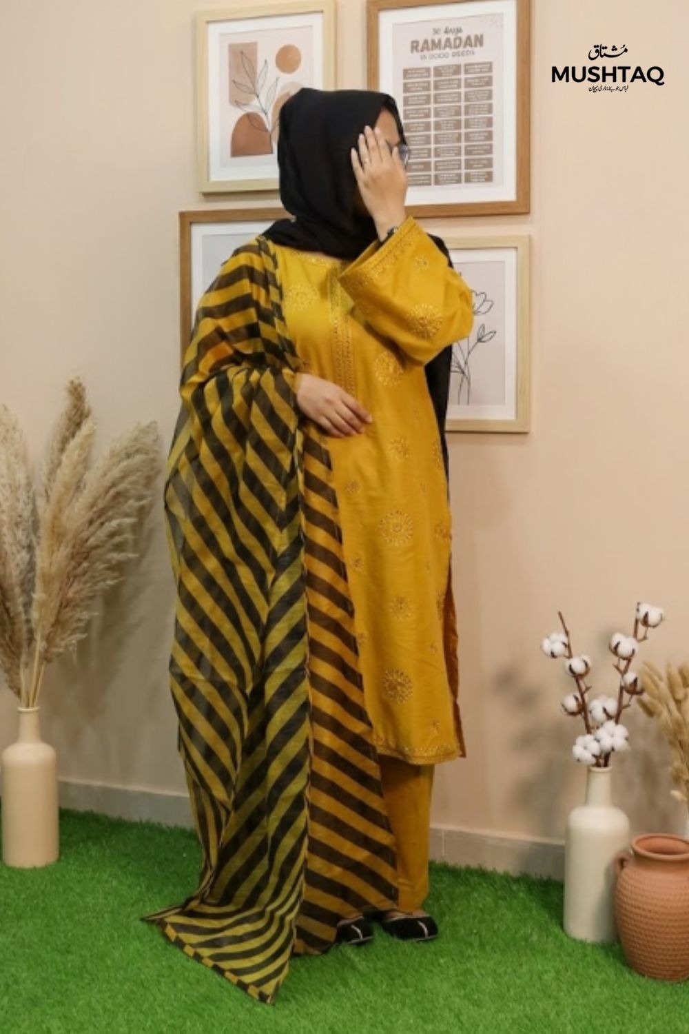 3Pc Embroided Lawn Stitched Desgin - 5